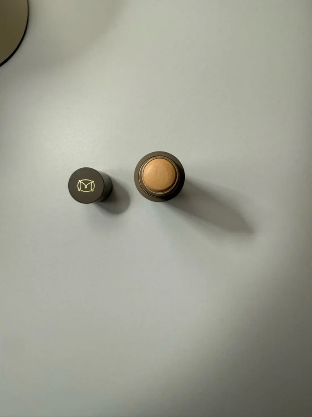 Minimalist Perfecting Complexion Foundation & Concealer Stick Shade Sand - Picture 3 of 4